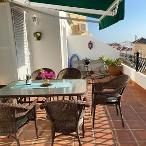 Apartment Miramar - Luxury Near Burriana With Pool, Nerja
